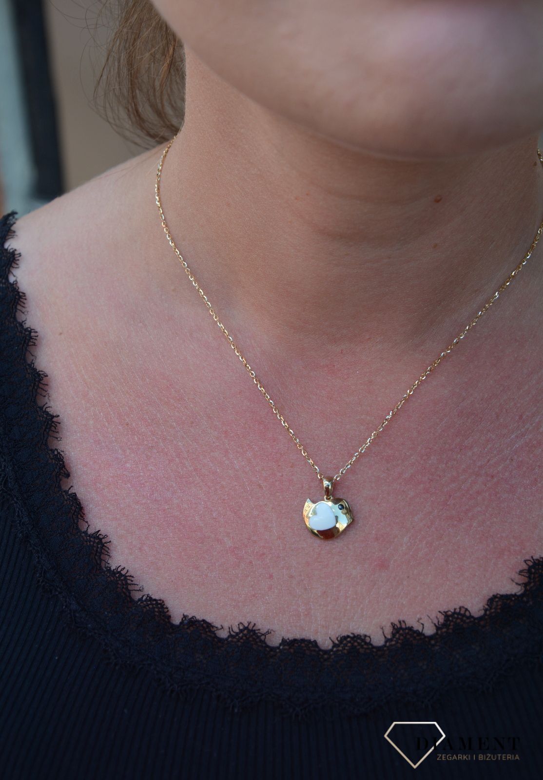 Złoty łańcuszek 375 Ankier o szerokości 1,5 mm DIA-LAN-RDOV 035-375 1,5mm (1).jpg